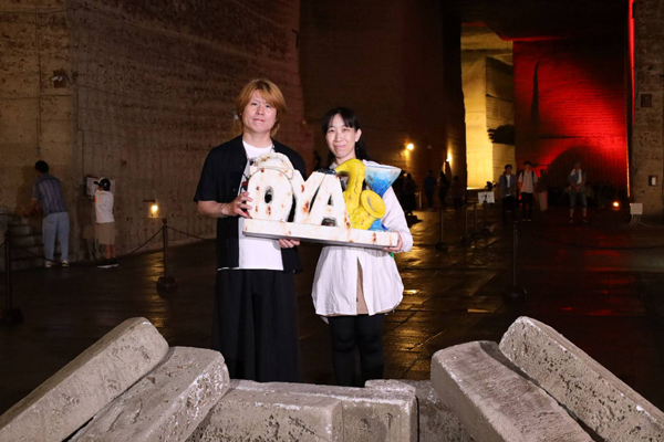 ロック好きな2人の交際1年記念にMV撮影の聖地に来ました!