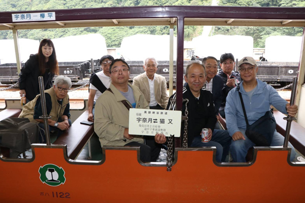 北海道は札幌から来ました。 野生の猿も見れ、壮大な景色に感銘しました! 貴重な体験に感謝です。
