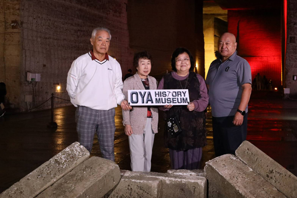 兄弟夫婦での旅の記念に念願の大谷資料館で