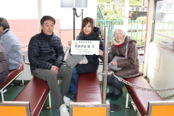 かねてからの母の夢♪トロッコ列車喜んで貰えて最高の紅葉で心も豊かになりました